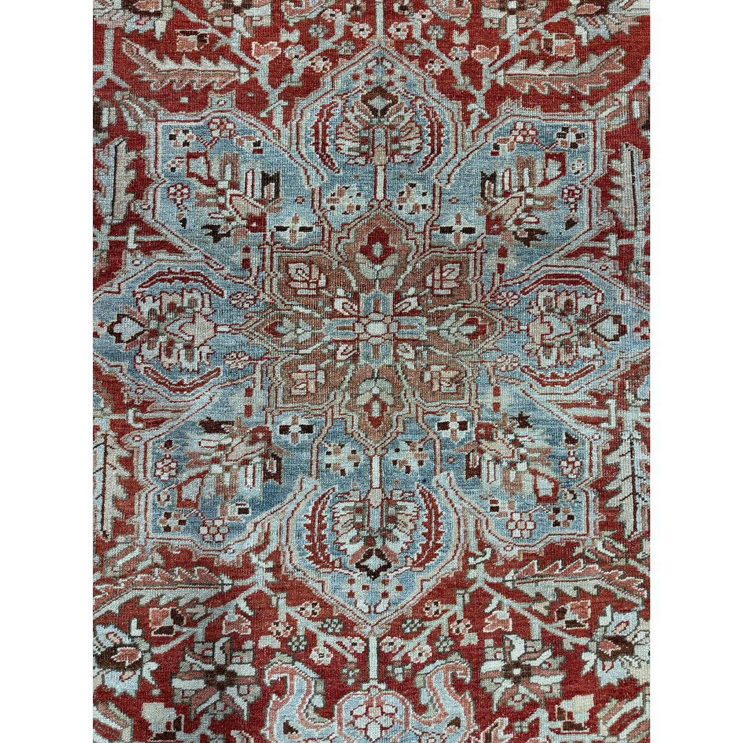 Heritage Heriz – Antique Persian Wool Rug – 8'1" x 11'9" ft.