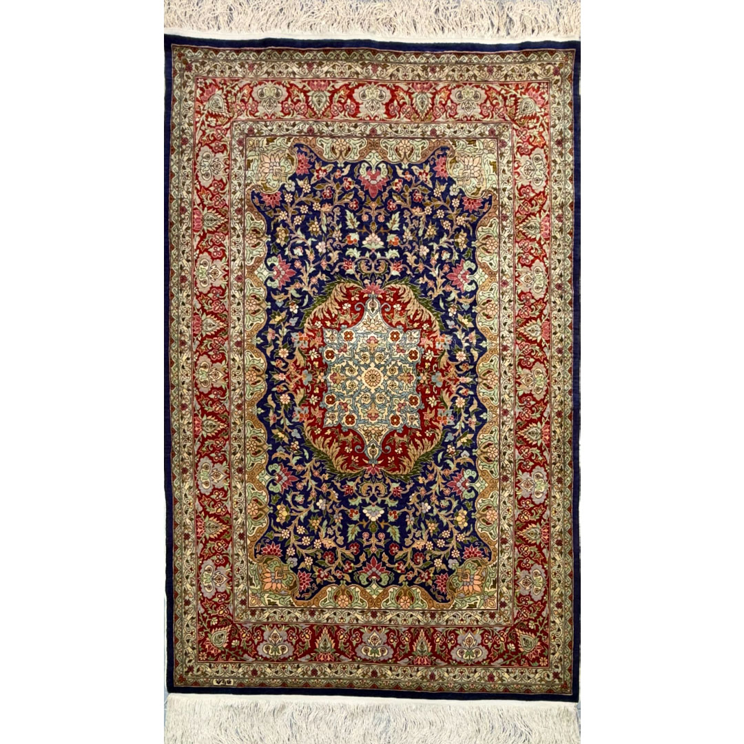 Silken Splendor – Fine Silk Hereke Accent Rug – 3'0" x 4'7" ft.